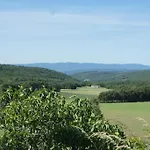 Tres Belle Maison Provencale. Piscine Et Paysage Villa