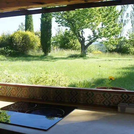 Tres Belle Maison Provencale. Piscine Et Paysage Villa