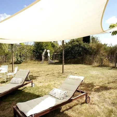 Tres Belle Maison Provencale. Piscine Et Paysage * Banon