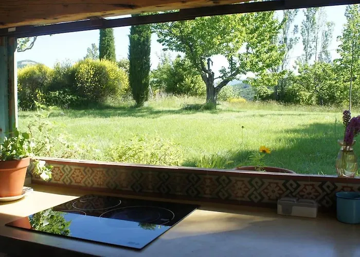 Tres Belle Maison Provencale. Piscine Et Paysage Villa